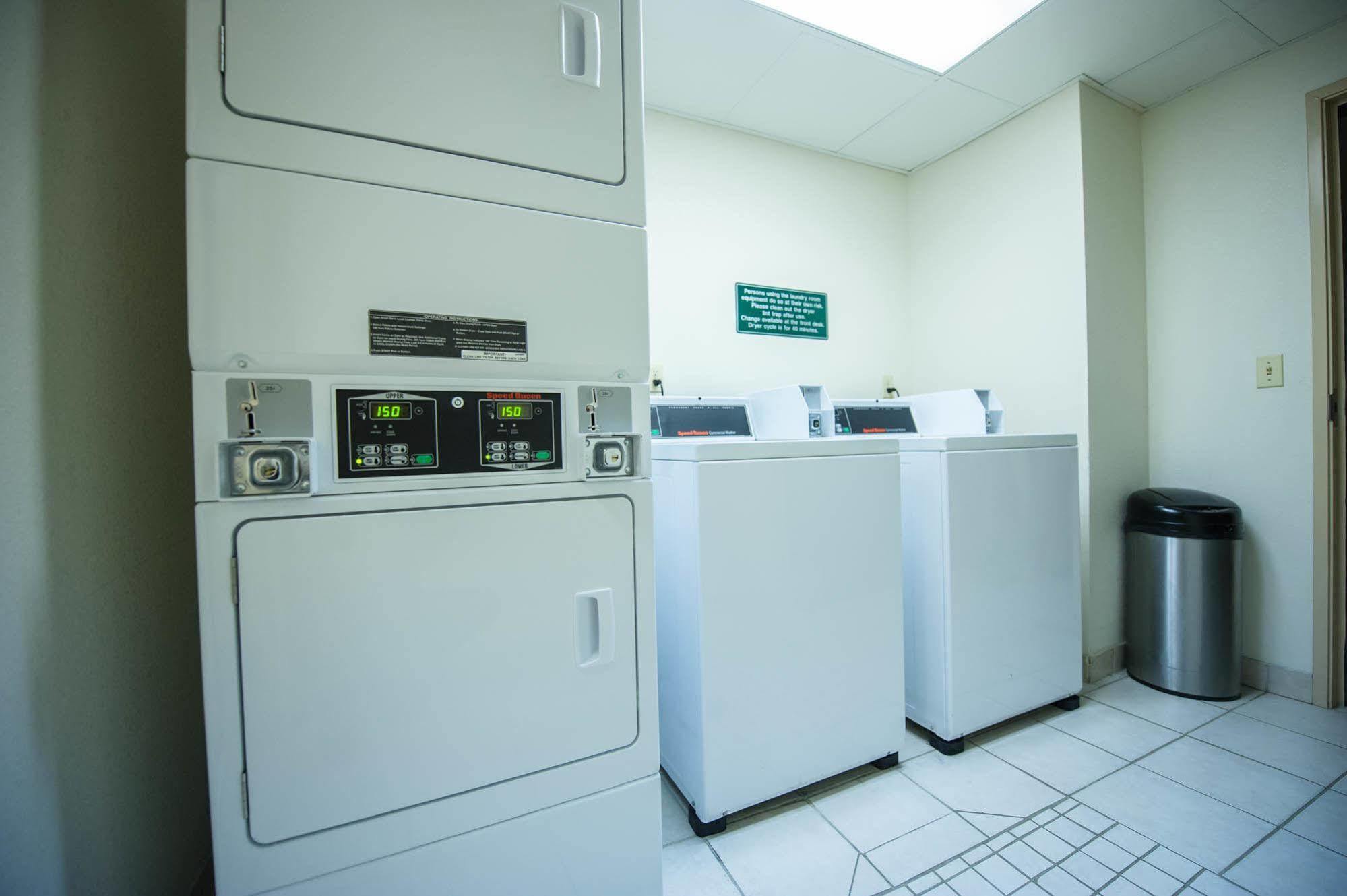 Greystone Inn & Suites Vance Ngoại thất bức ảnh